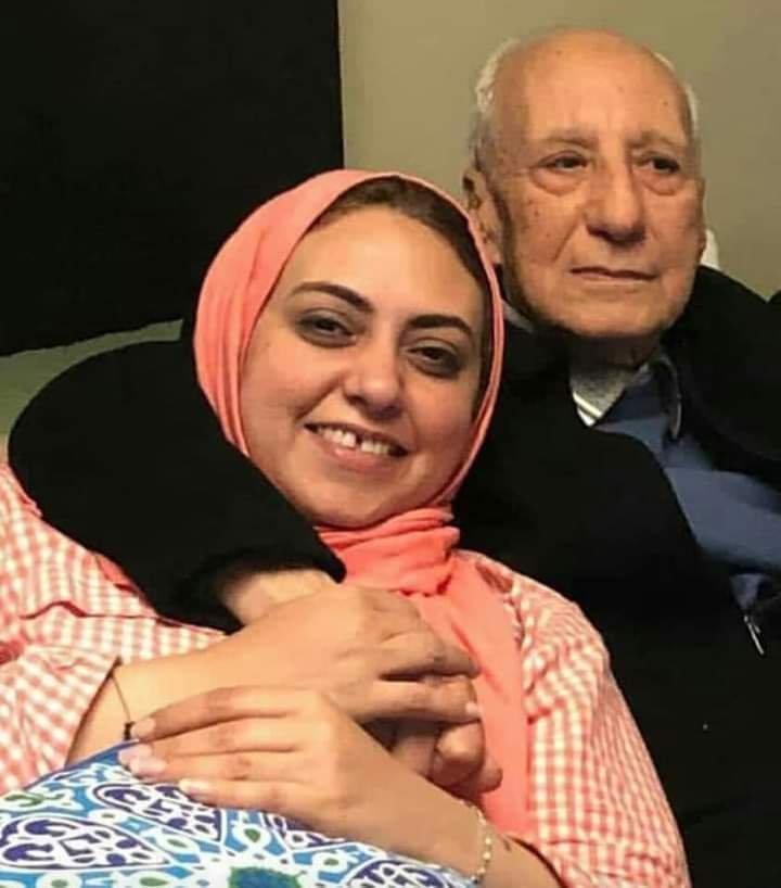 والد المدونه داليا فاروق